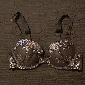 Victoria’s Secret bra